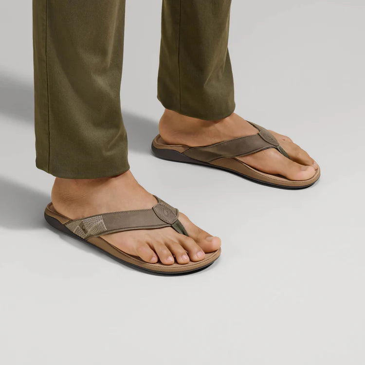 Olukai M Tuahine HUNTER / GOLDEN SAND