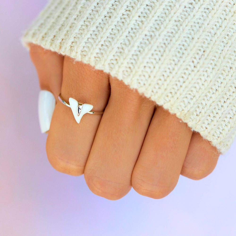 Pura Vida Shark Tooth Ring SILVER