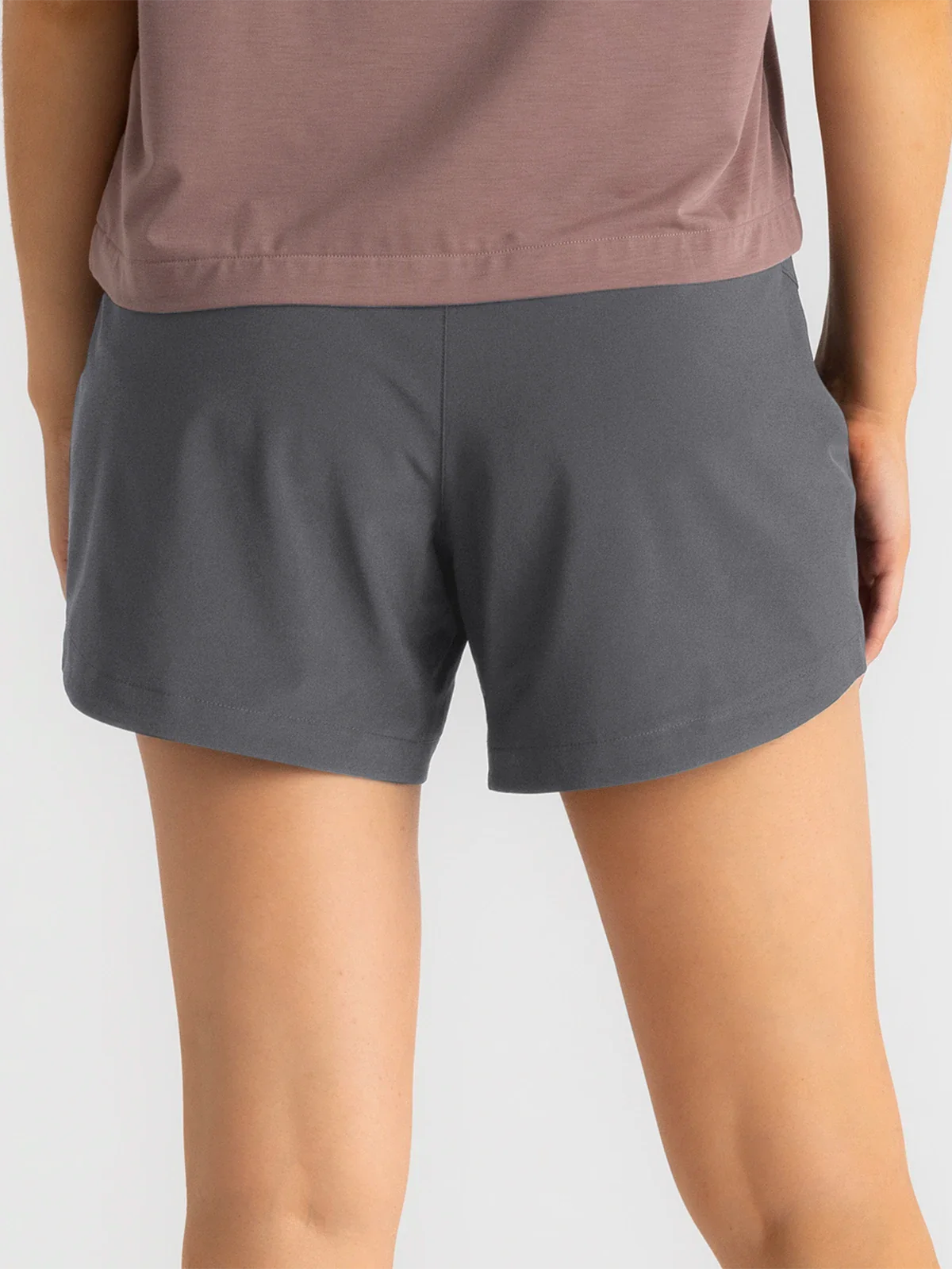 Free Fly W 5' Bamboo Lined Breeze Short SMOKE