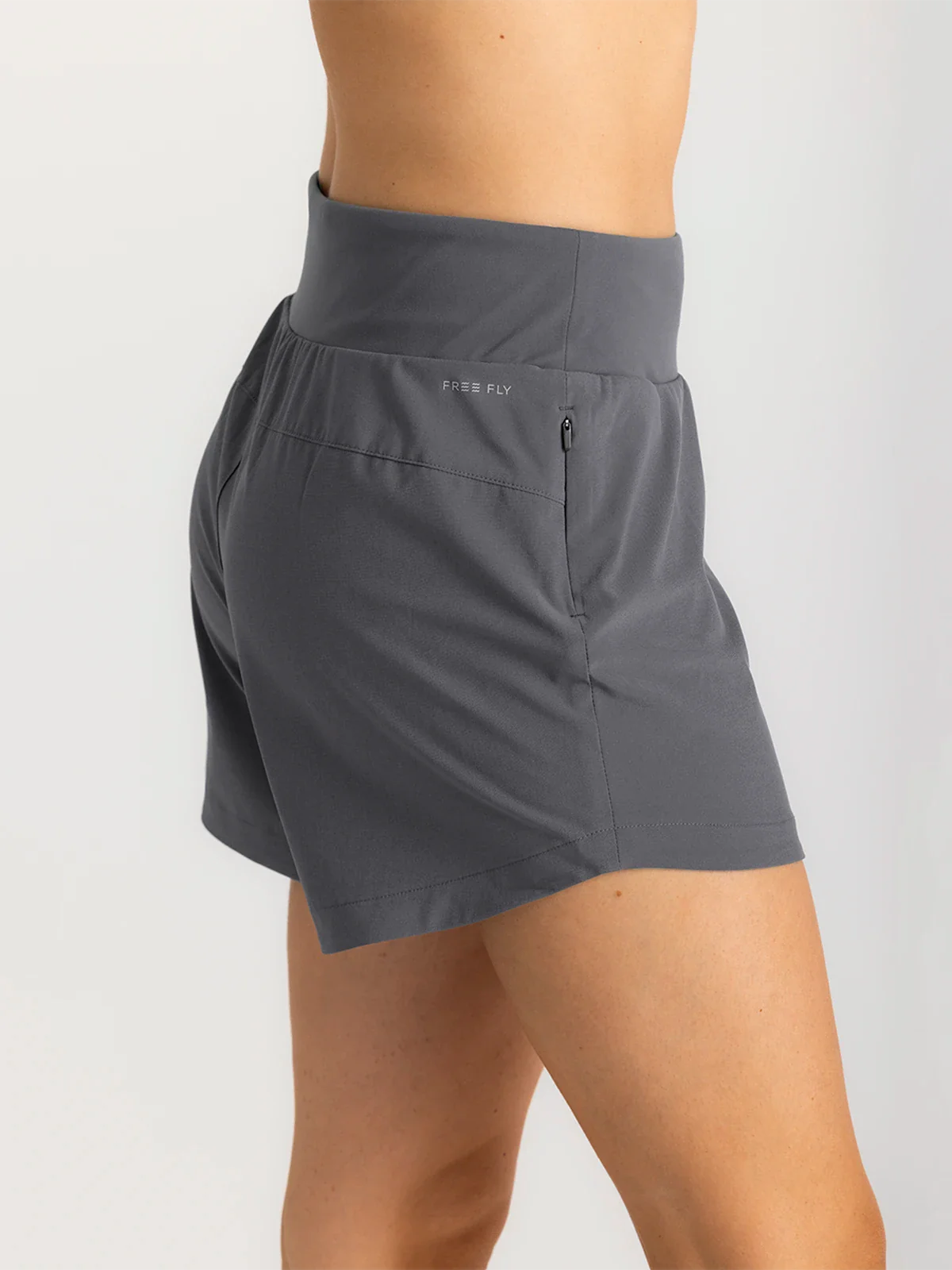 Free Fly W 5' Bamboo Lined Breeze Short SMOKE