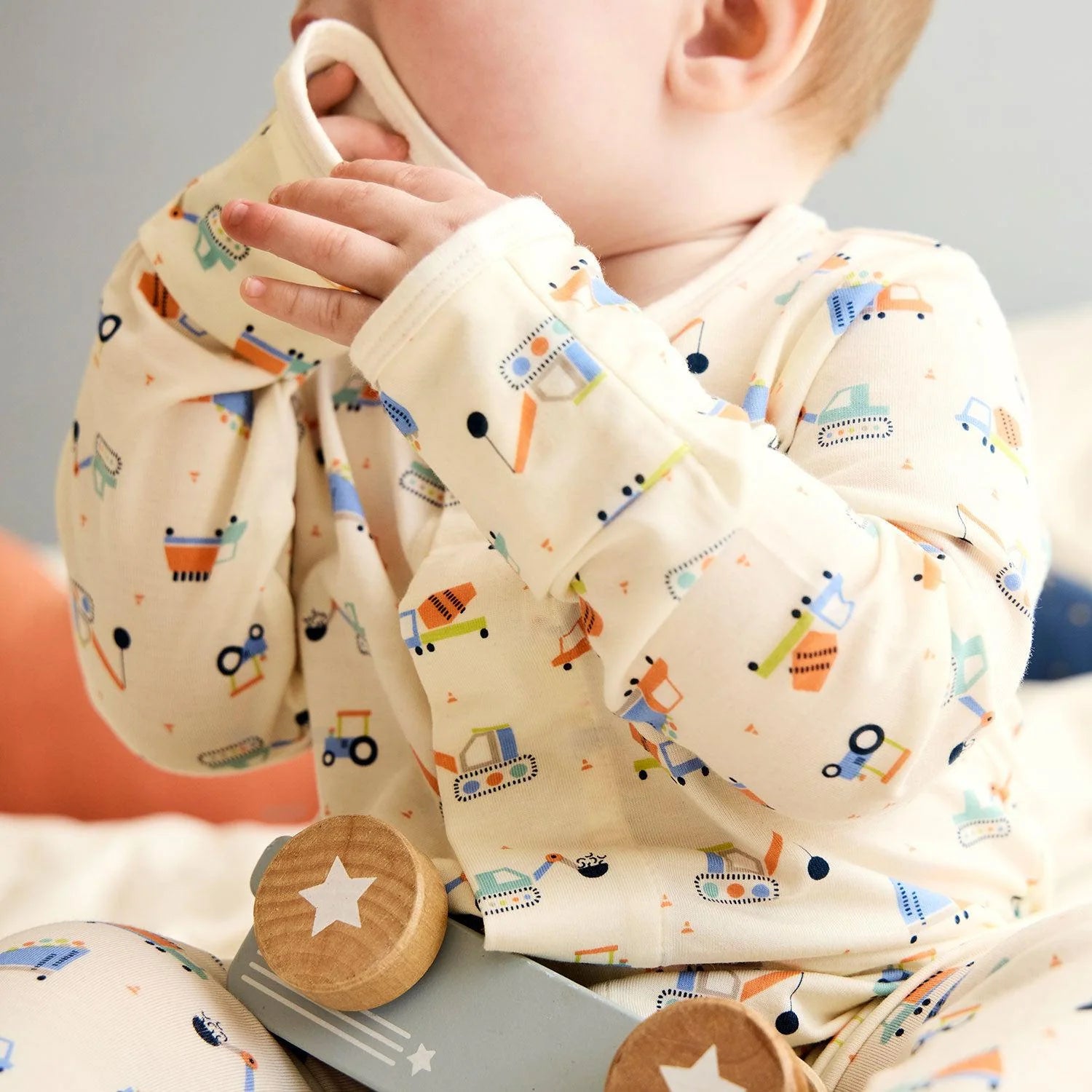 Magnetic Me Magnetic Footie CAN YOU DIG IT