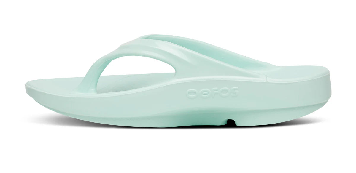 OOFOS W OOlala Limited Thong Sandal MINT