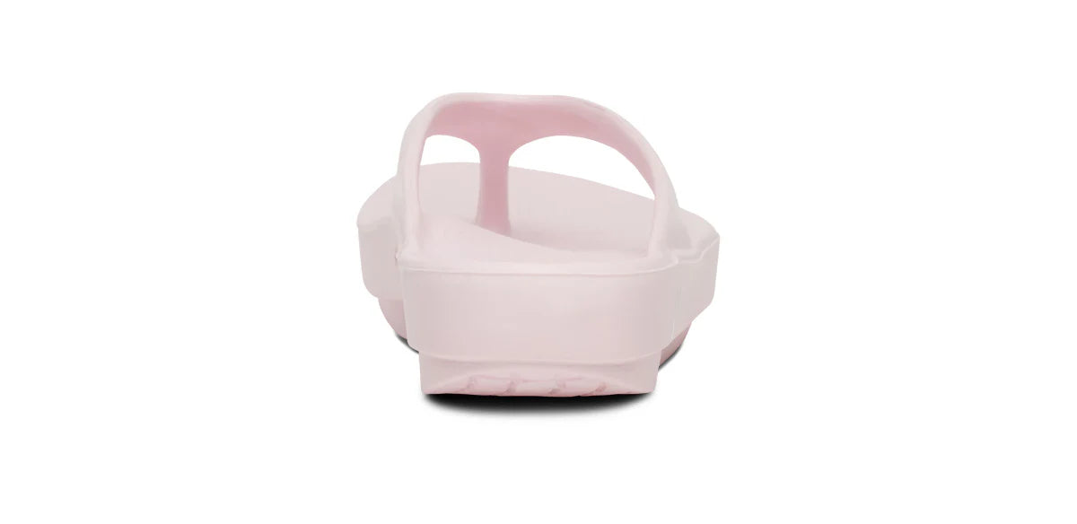 OOFOS W OOlala Limited Thong Sandal PRIMROSE