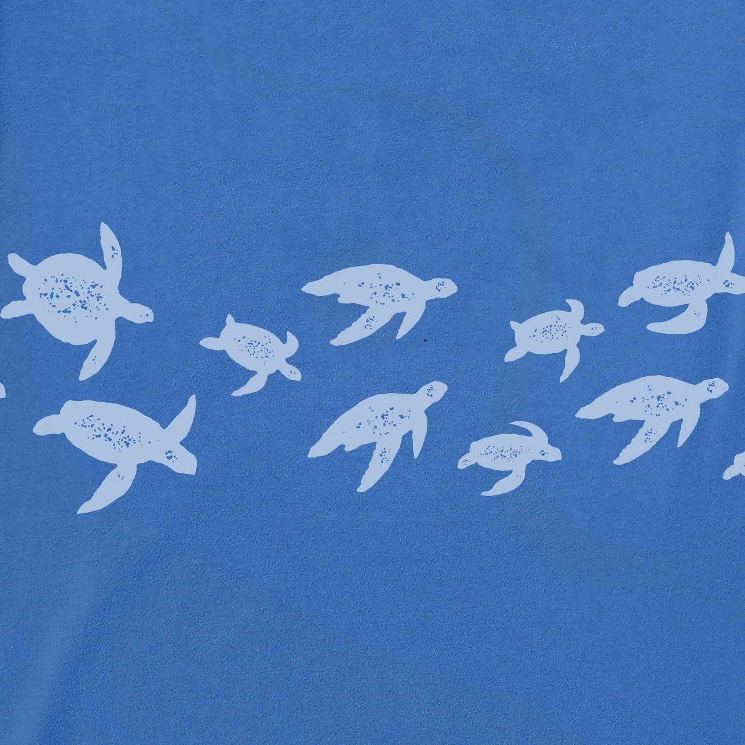 Life Is Good W Crusher Boxy Tee Bale of Turtles ATHLETIC BLUE