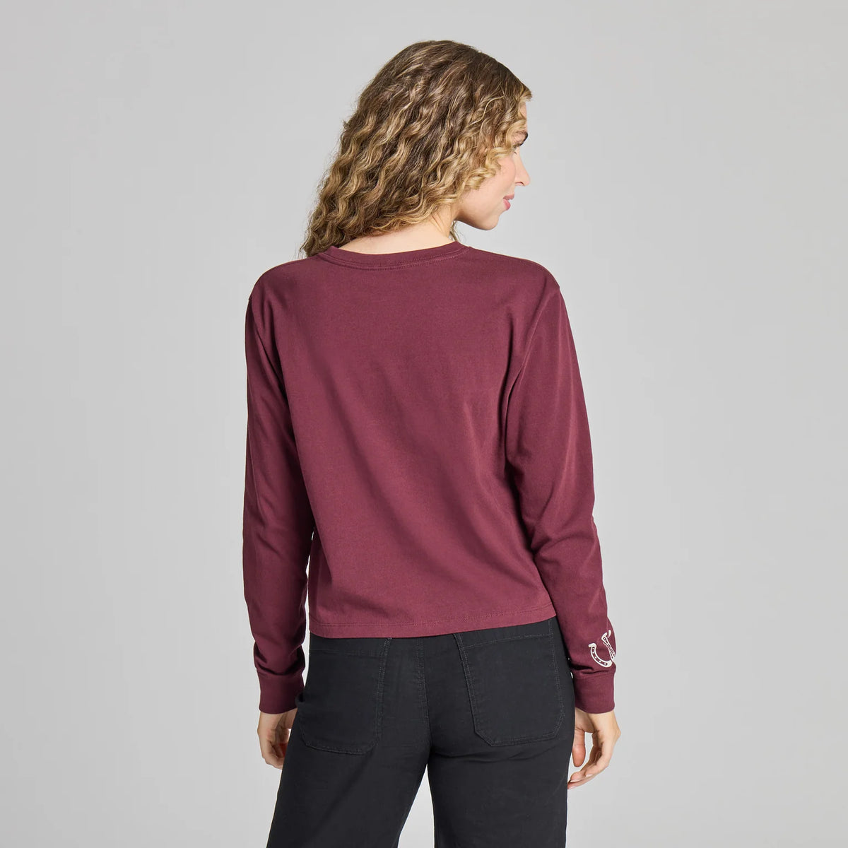 Life is Good W LS Crusher Boxy Double Horseshoe Tee DEEP BURGUNDY