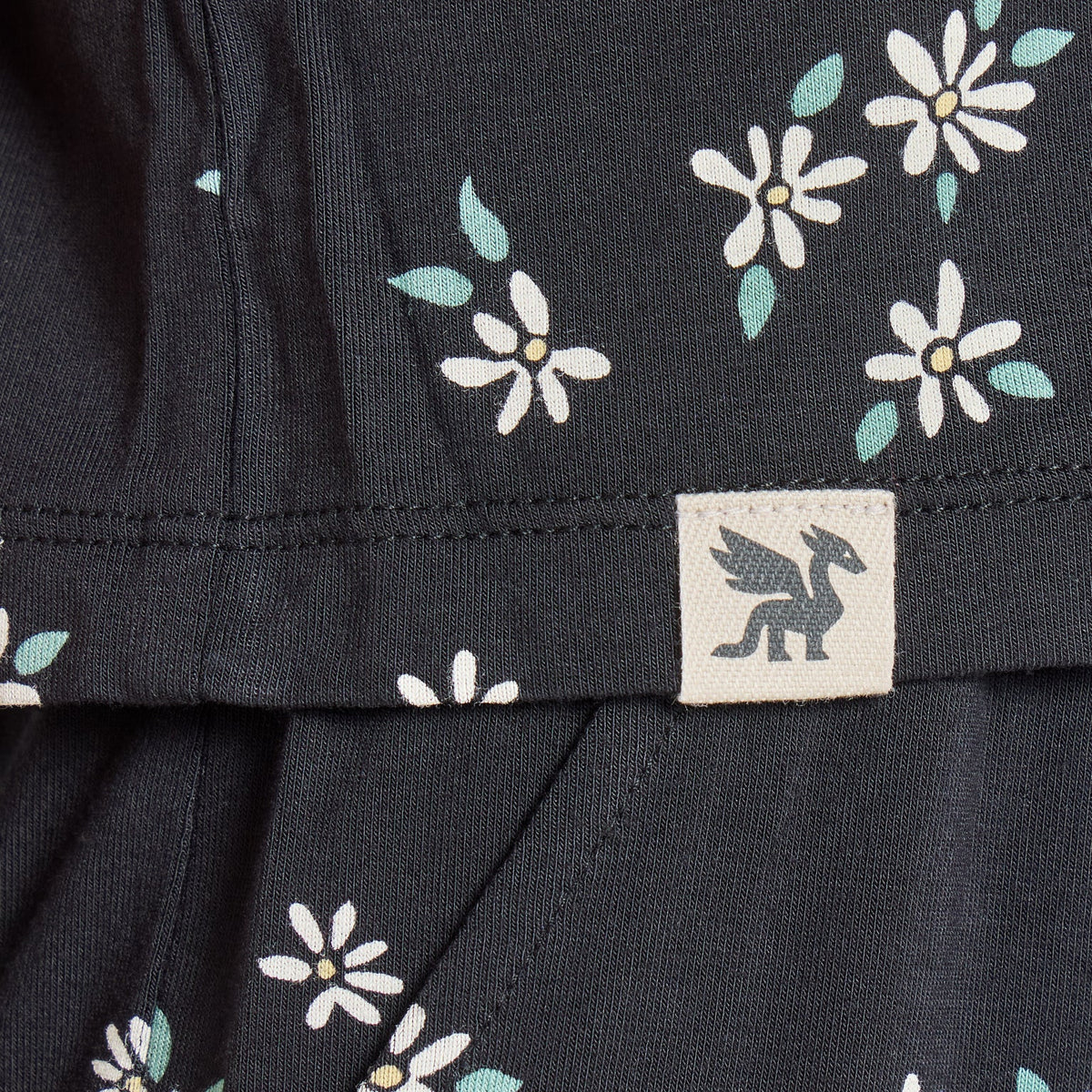 Life Is Good W LS Boxy Sleep Tee Wild Daisy TRUE BLACK