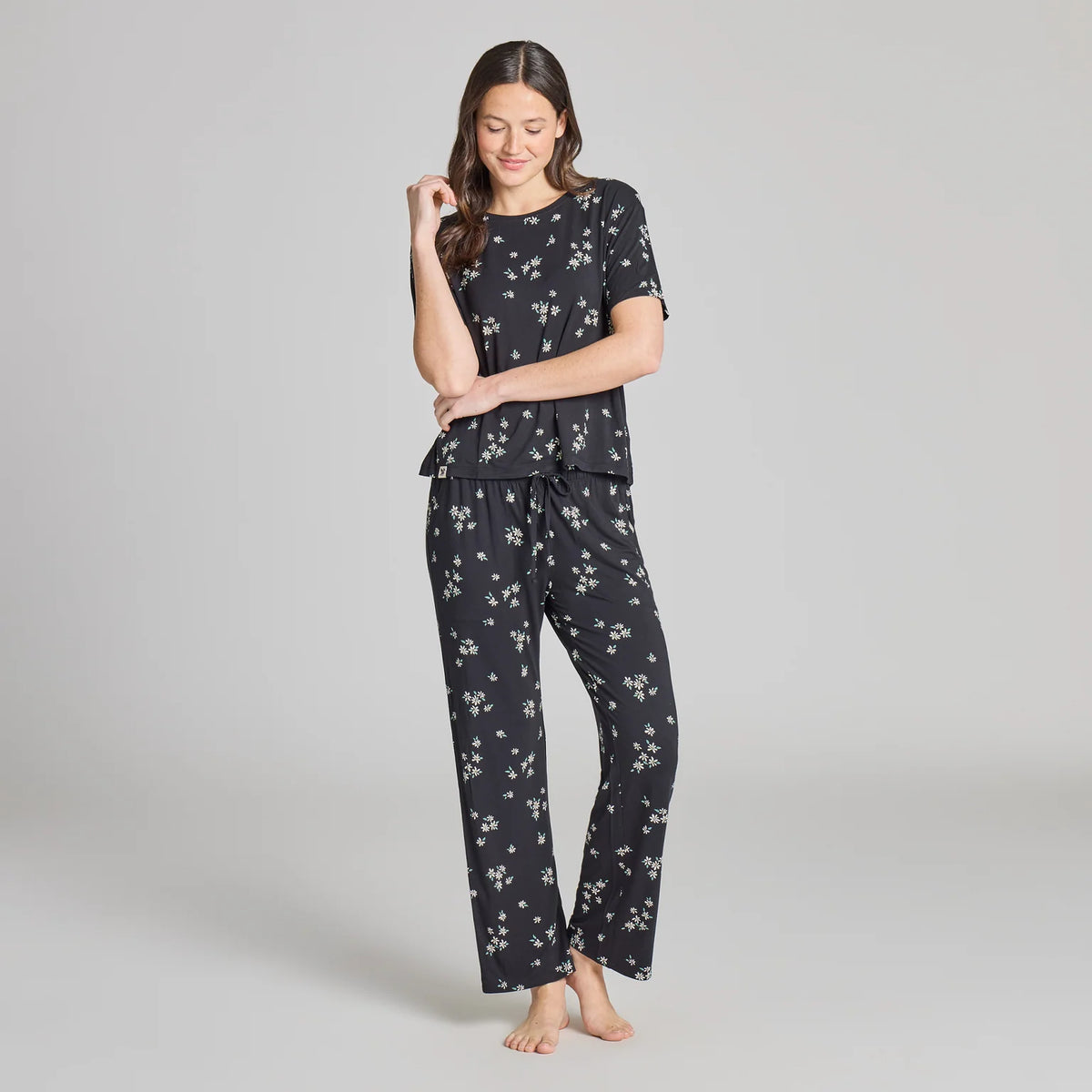 Life Is Good W LS Boxy Sleep Tee Wild Daisy TRUE BLACK