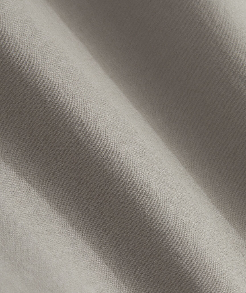 Vineyard Vines M 7