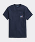 Vineyard Vines M SS Flag Whale Pocket Tee VINEYARD NAVY