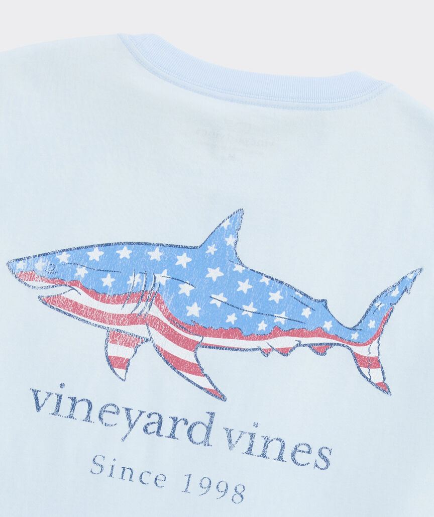 Vineyard Vines M SS Flag Shark Tee ROCKS BLUE