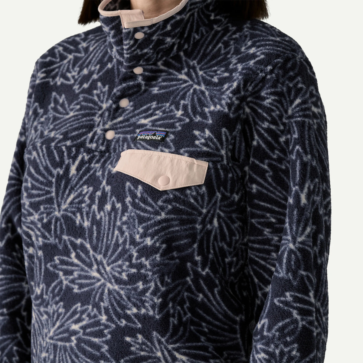 Patagonia W LW Synch Snap-T Fleece Pullover SAXIFRAGE: SUNKEN BLUE