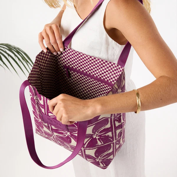 ALOHA Collection Lattice Reversible Tote SANDSTONE PLUM