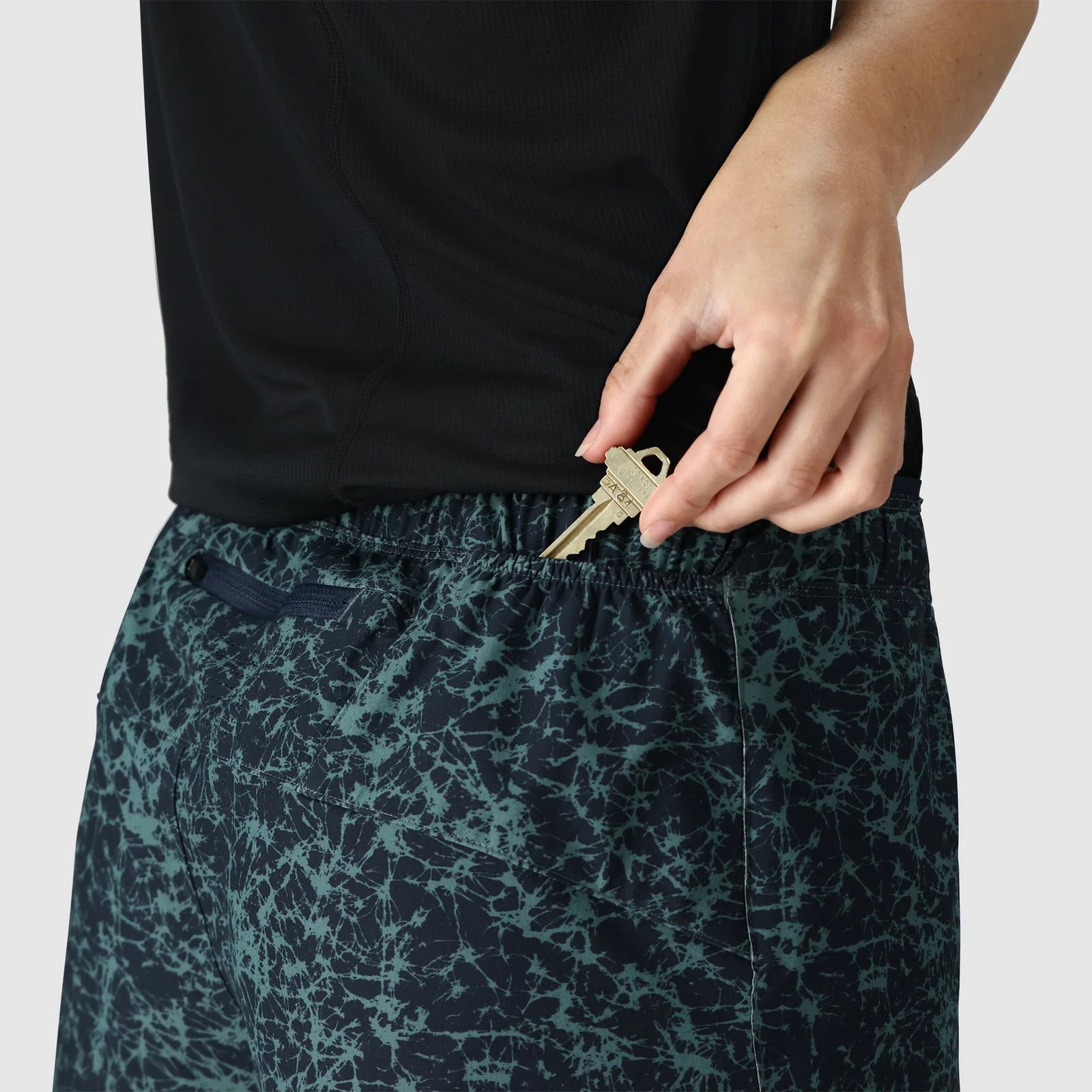 Outdoor Research W Swift Lite Shorts 4
