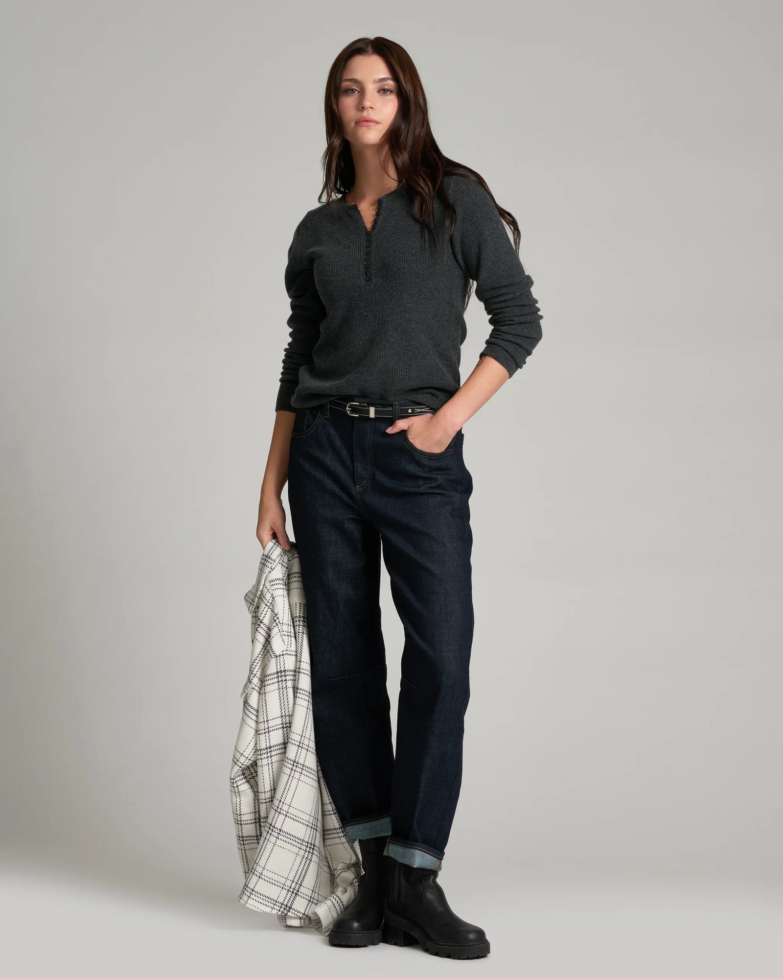 KUHL W Vesper Henley Sweater SMOKE