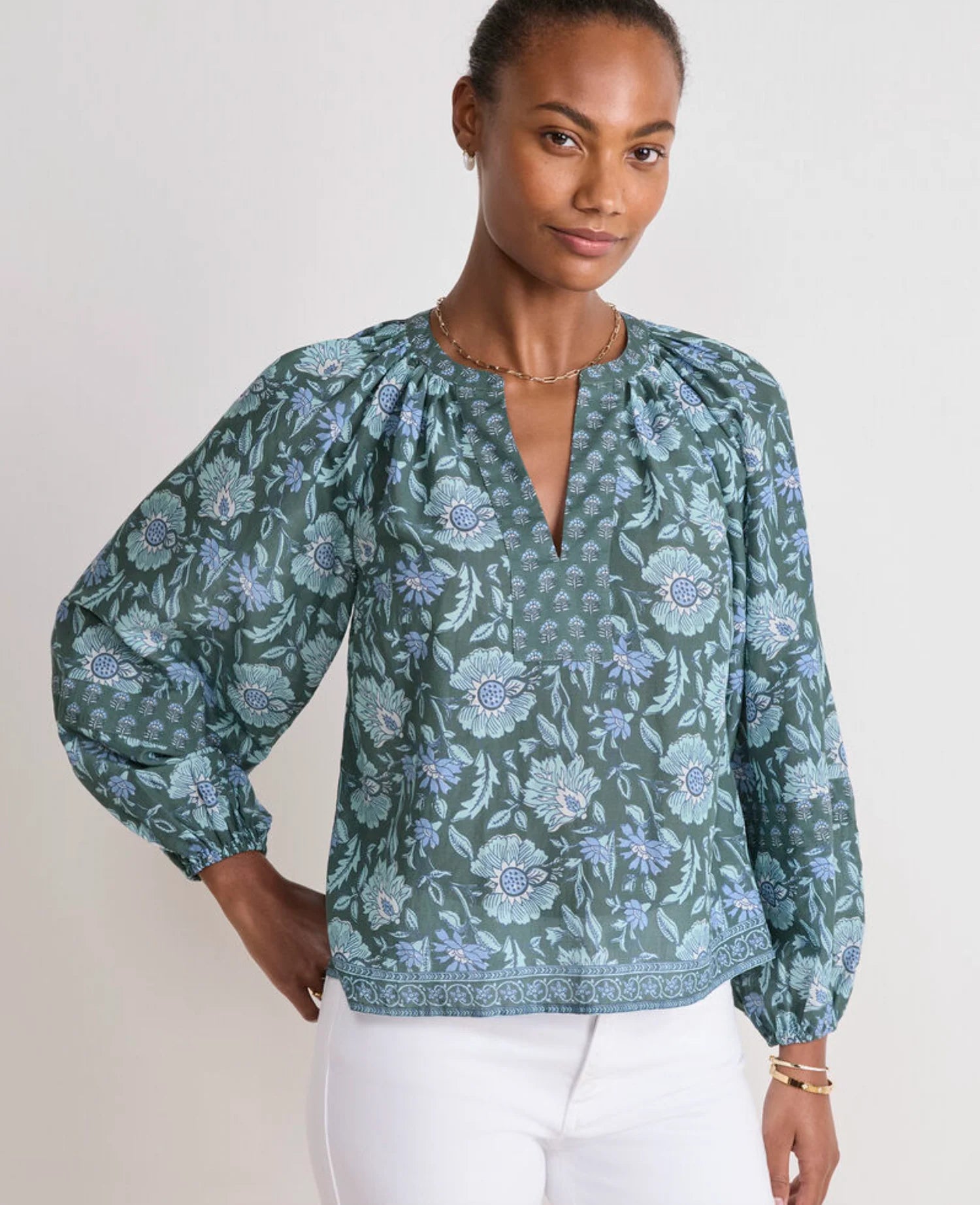 Vineyard Vines W LS Popover Top EDIE FLORAL BALSAM