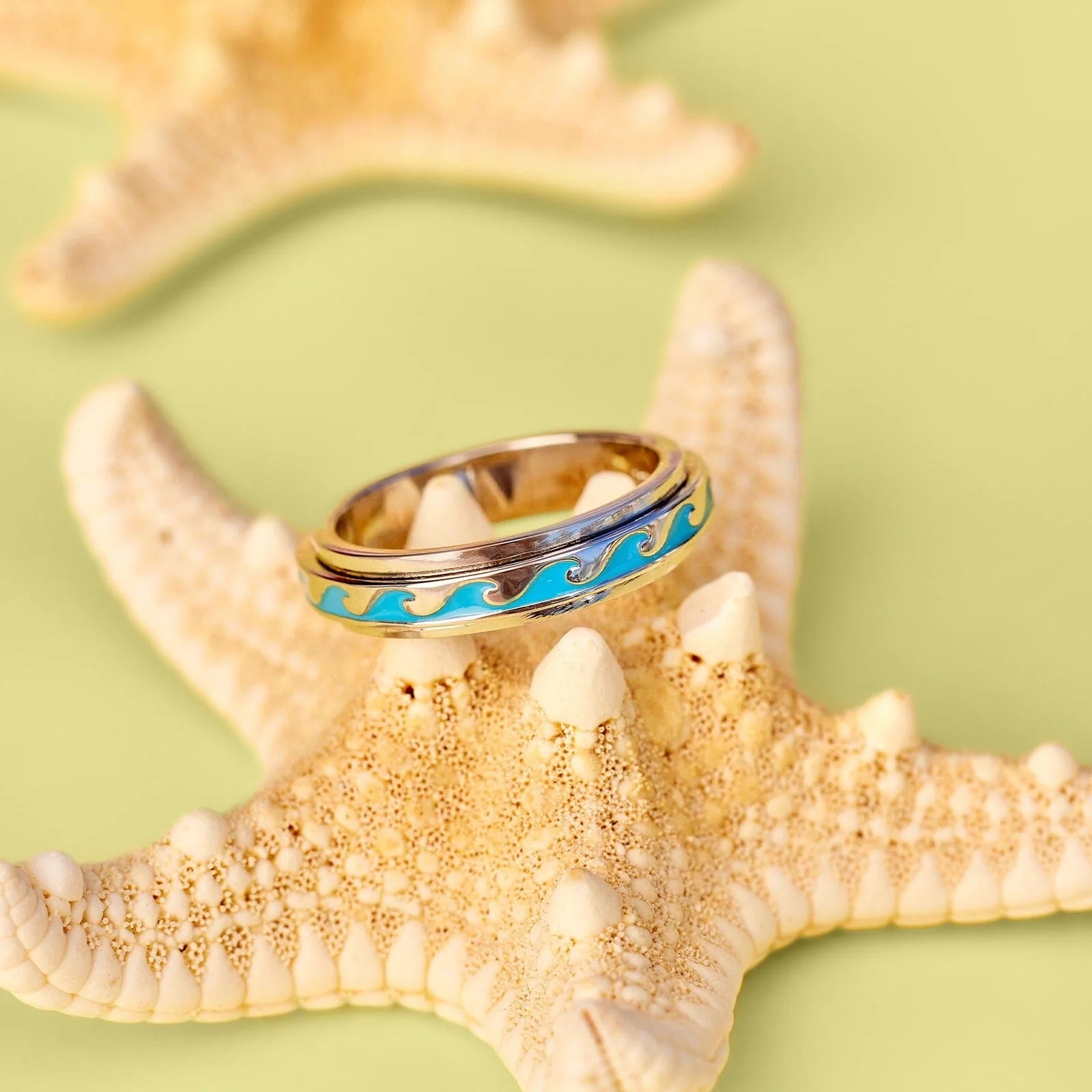 Pura Vida Enamel Wave Fidget Ring SILVER