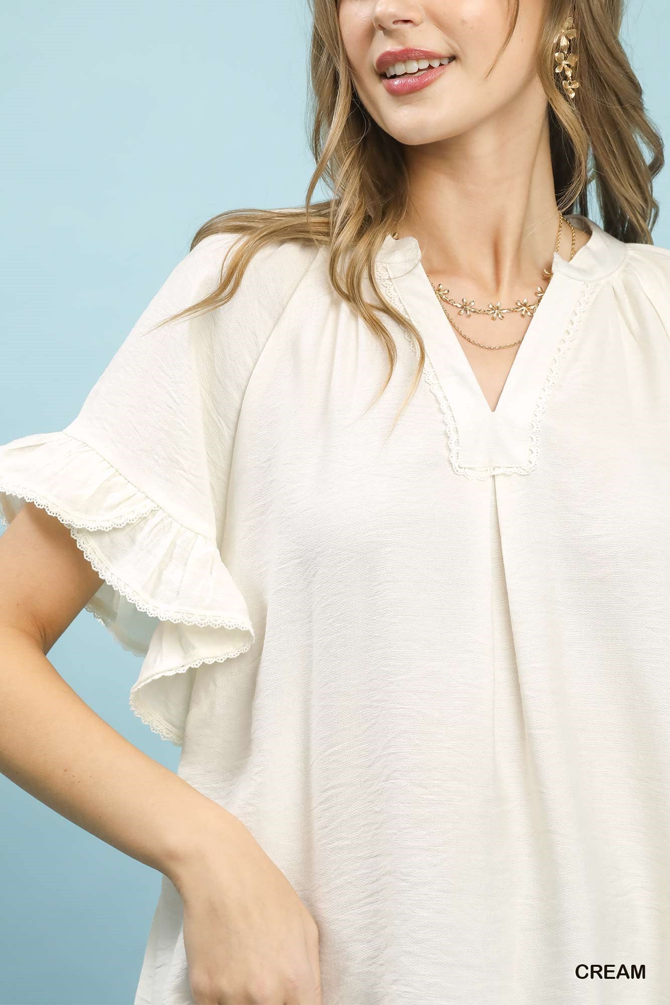 Umgee W Ruffle Sleeve V-Neck Flutter Top CREAM