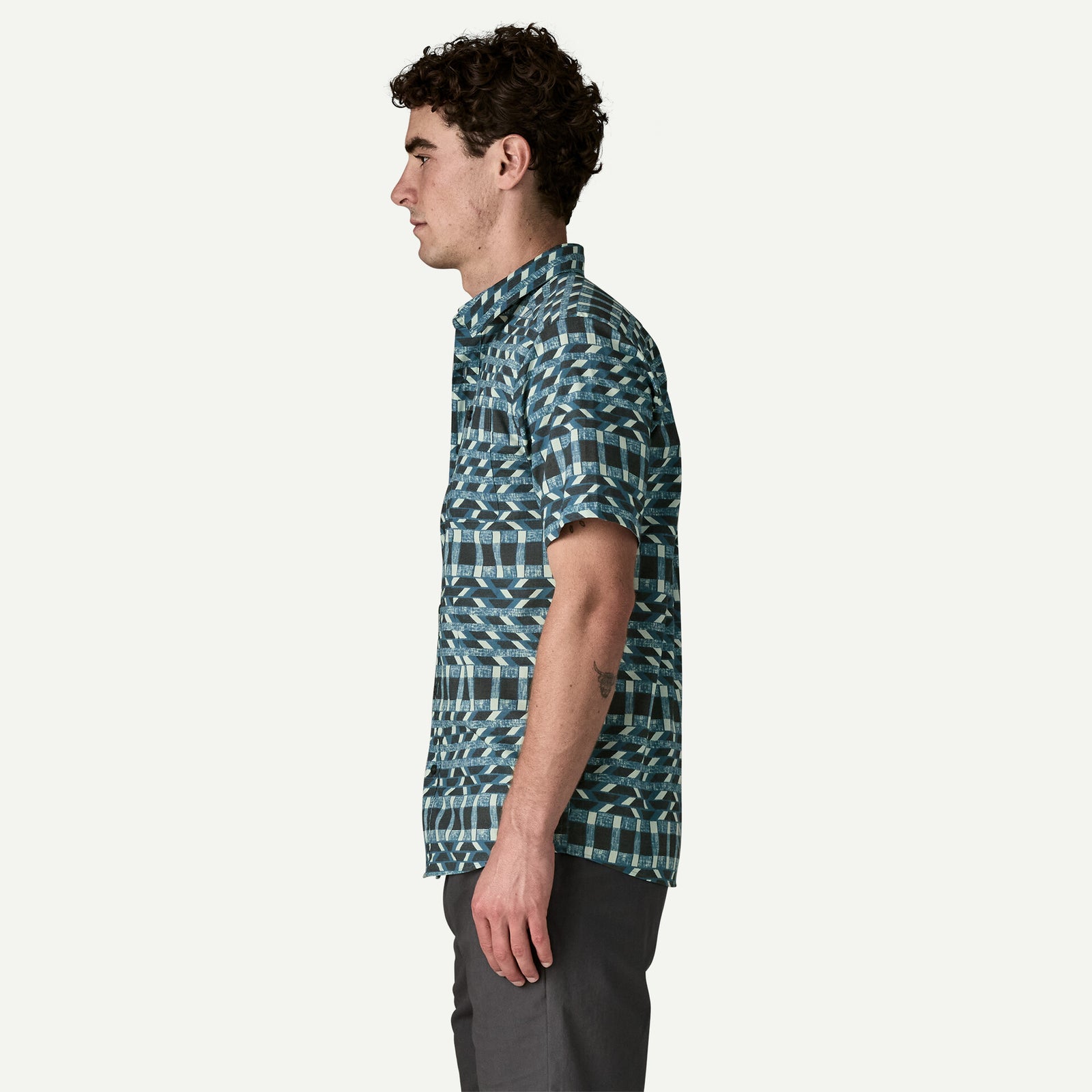 Patagonia M SS Go To Shirt CLIMBING STRIPE STILL BLUE