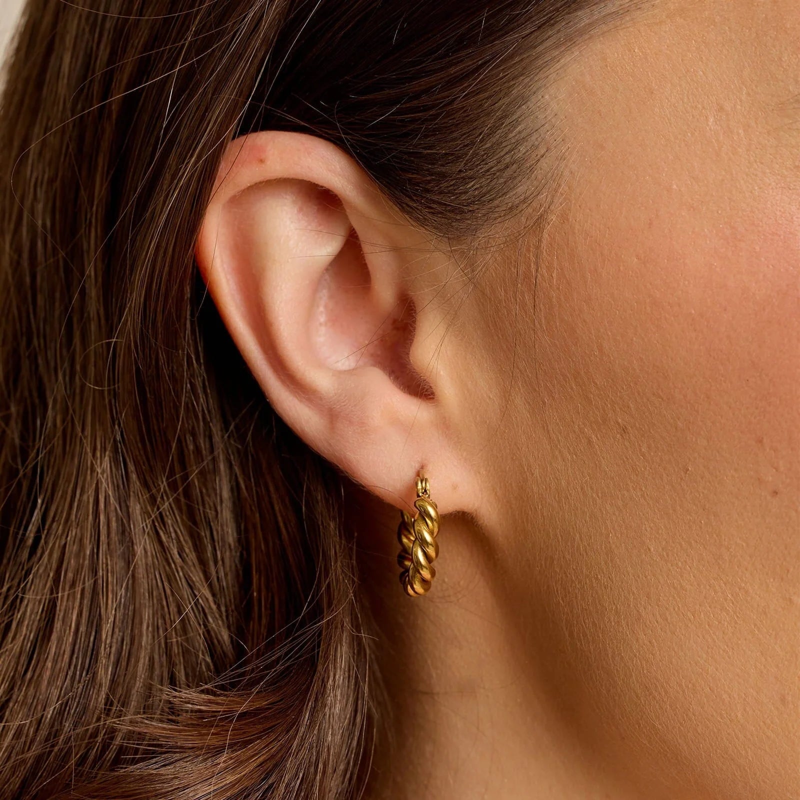 Pura Vida Twisted Dome Hoop Earrings GOLD