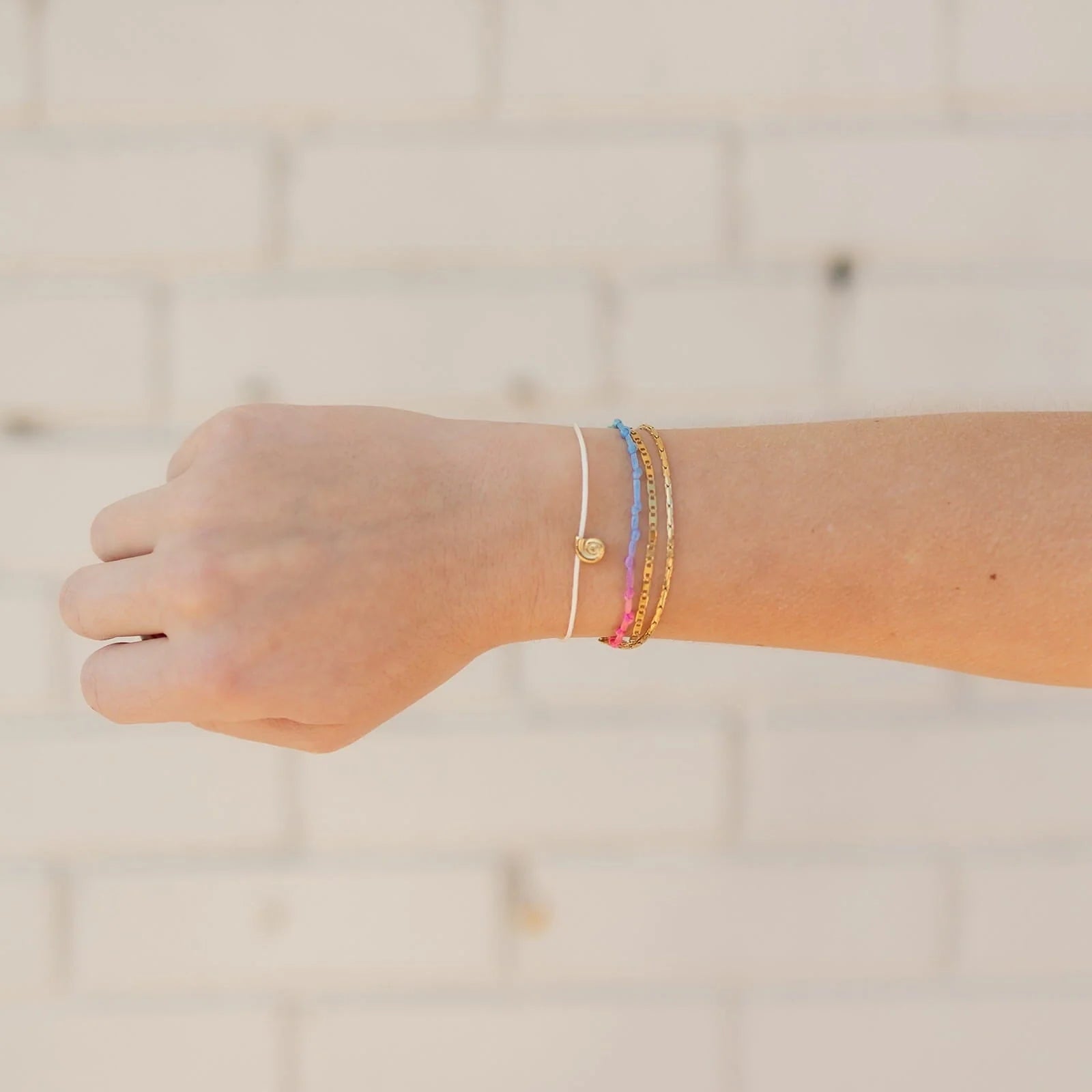 Pura Vida Lydia Seashell Charm Bracelet VANILLA