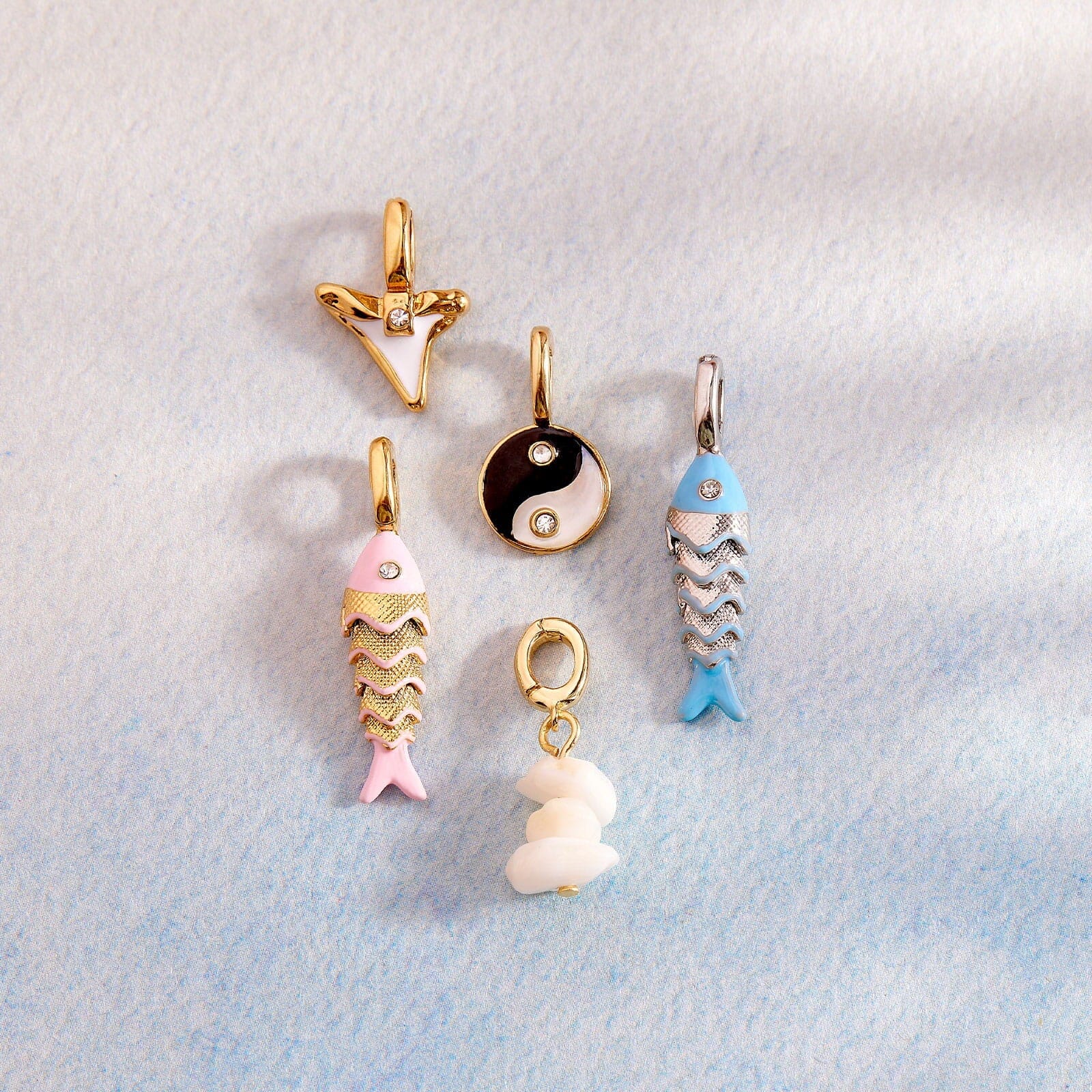 Pura Vida Harper Shark Tooth Charm GOLD