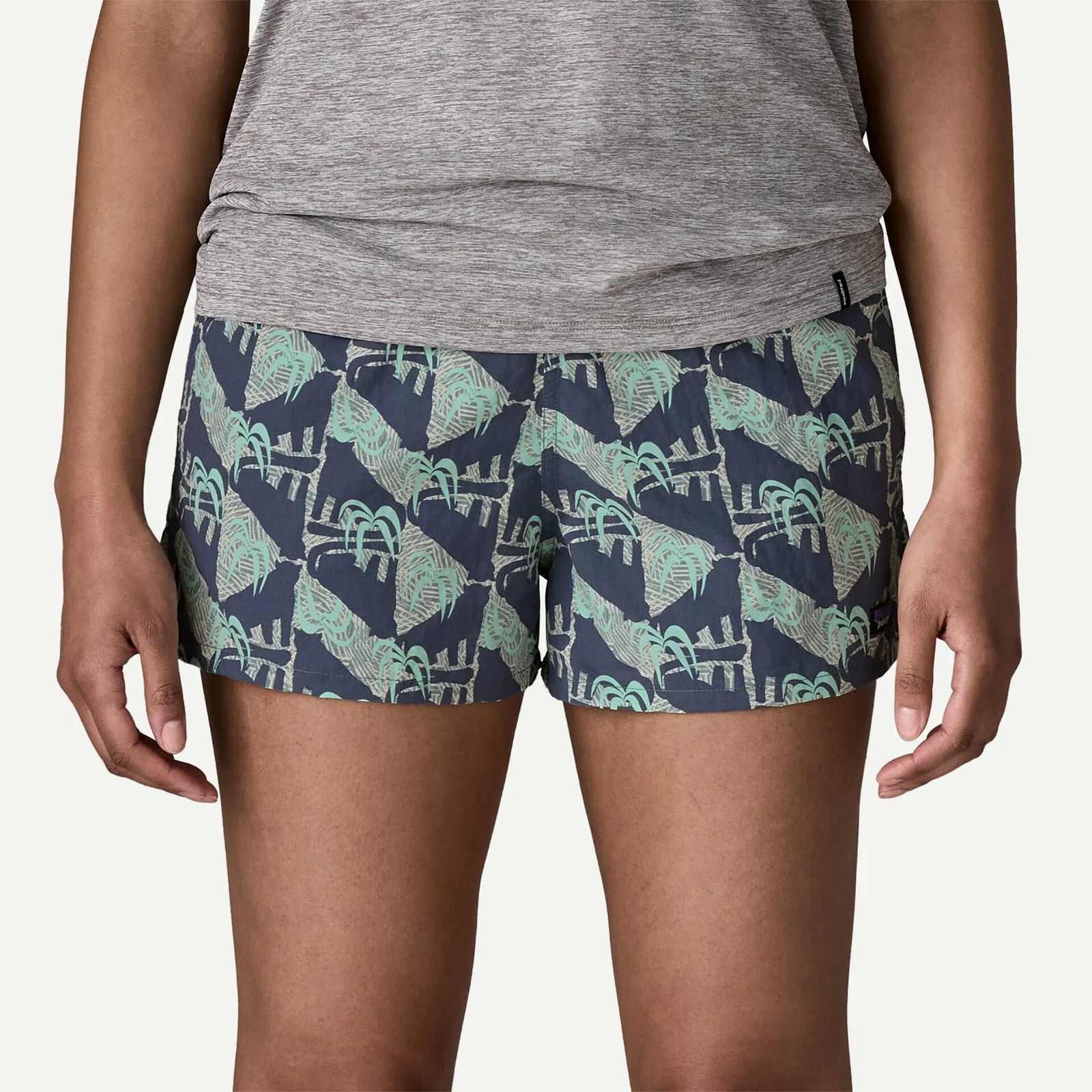 Patagonia W Barely Baggies 2 1/2