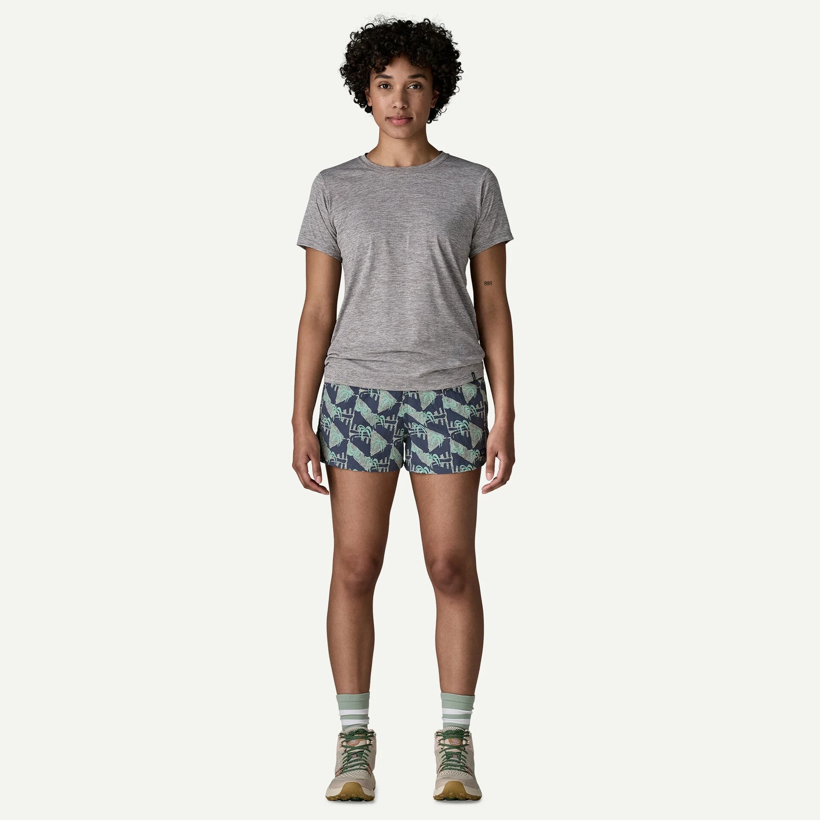 Patagonia W Barely Baggies 2 1/2