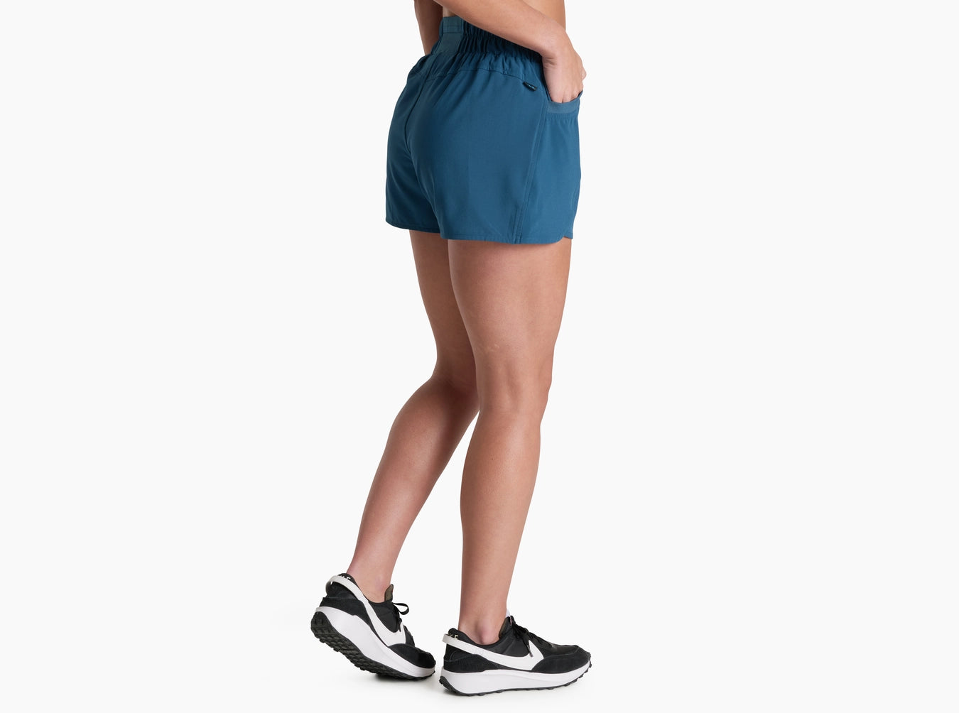 KUHL W Vantage Trainer Short 4