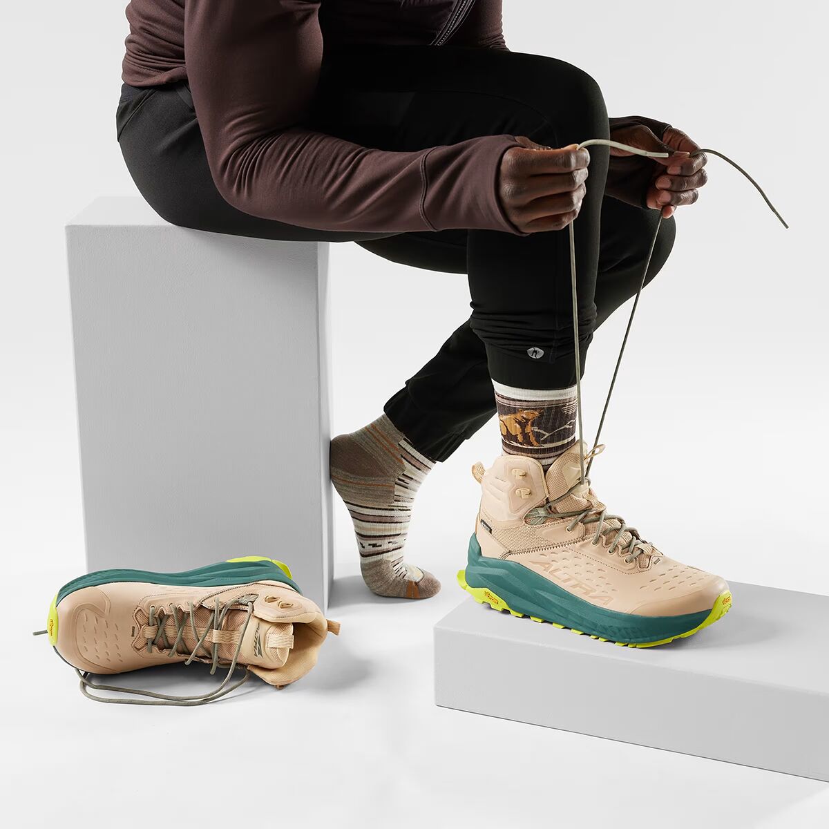 Smartwool Hike Bear Stripe Mid Crew Socks ASH