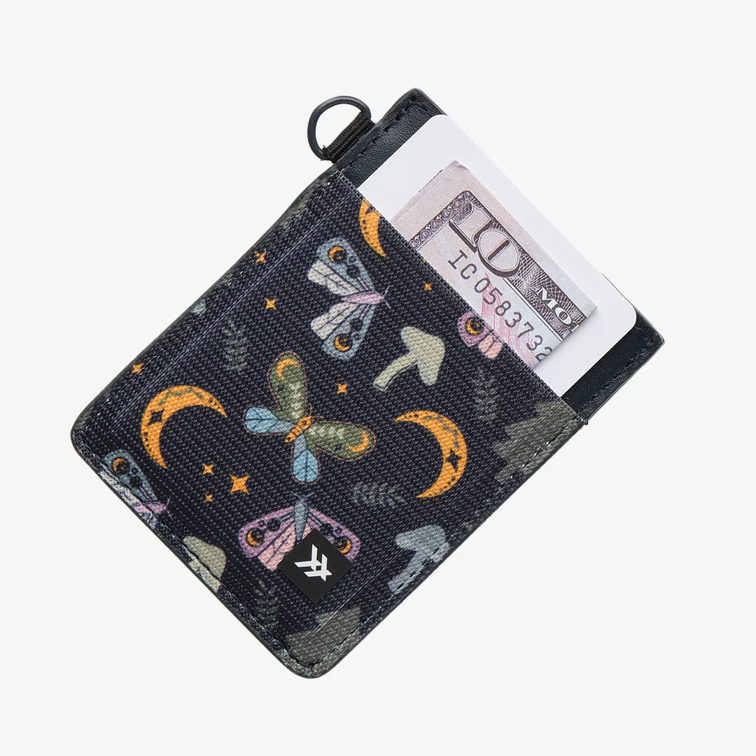 Thread Vertical Wallet FOREST CRITTERS