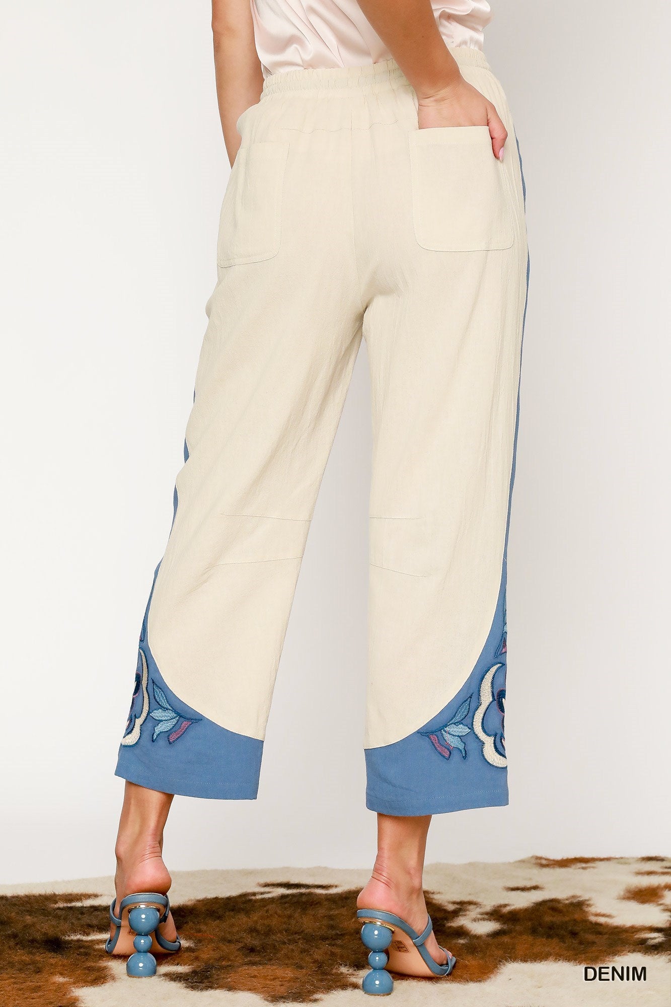 Umgee W Embroidered Barrel Pant DENIM