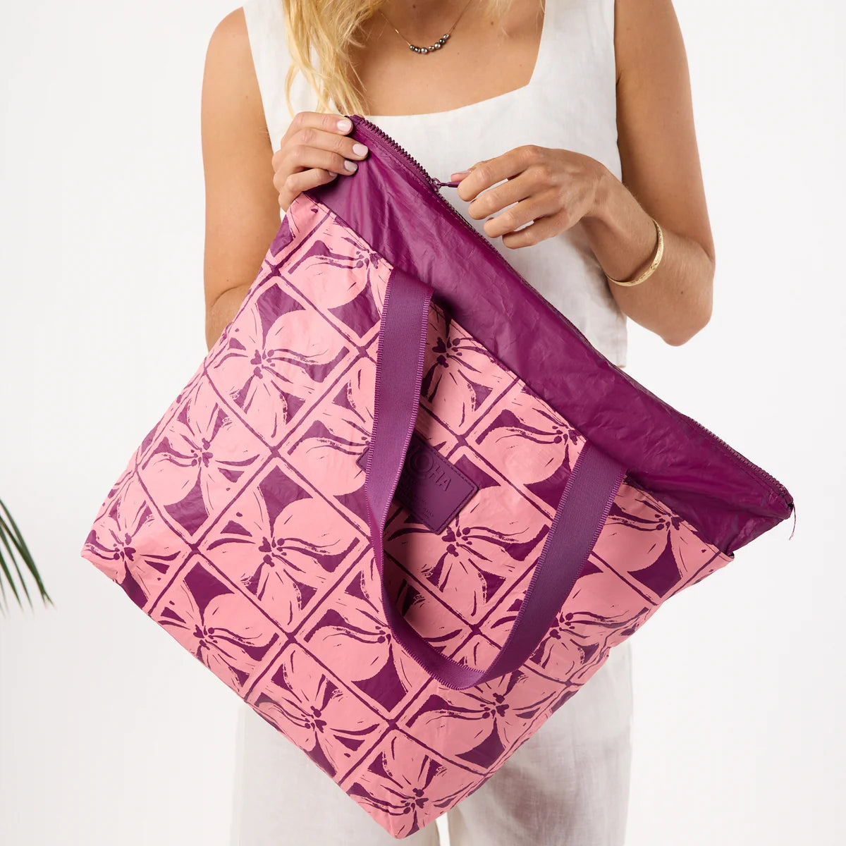 ALOHA Collection Lattice Day Tripper CANDY PLUM