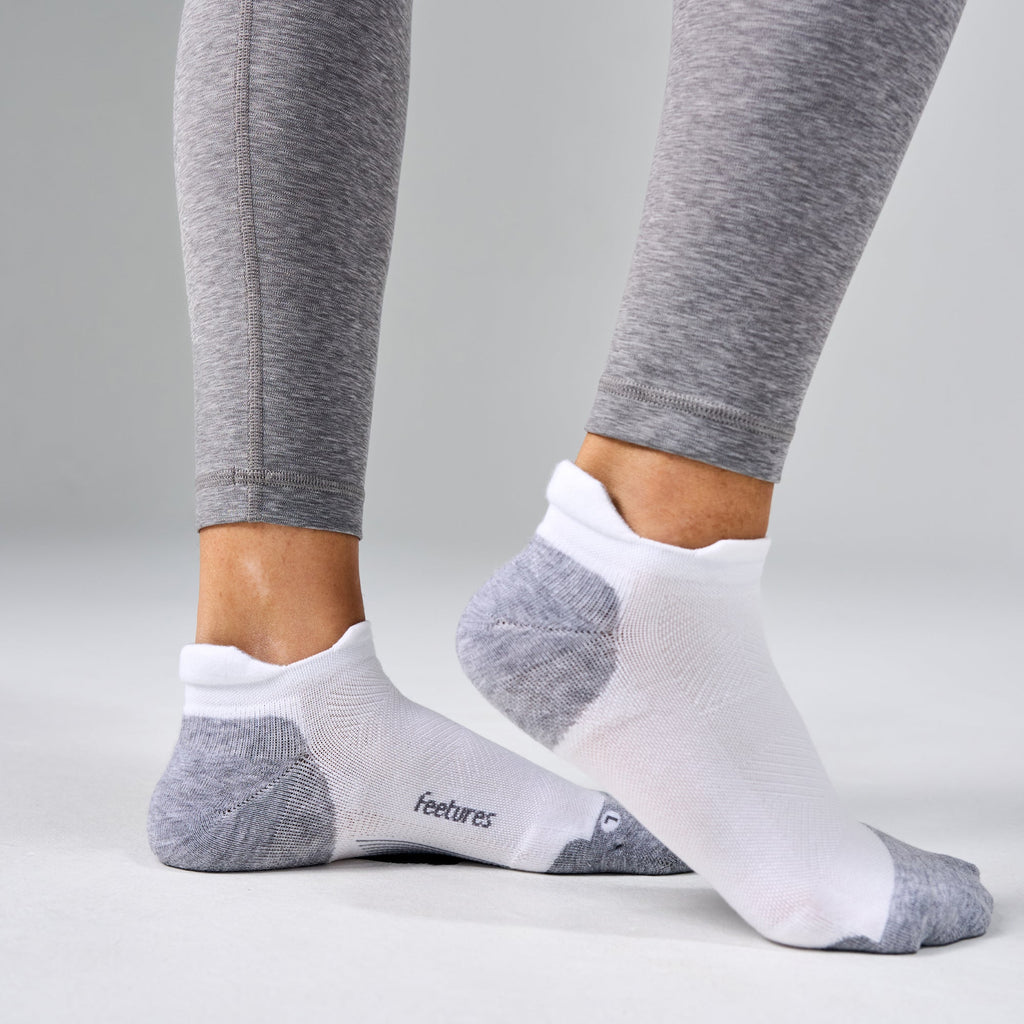 Feetures W Elite Max Cushion Tab WHITE