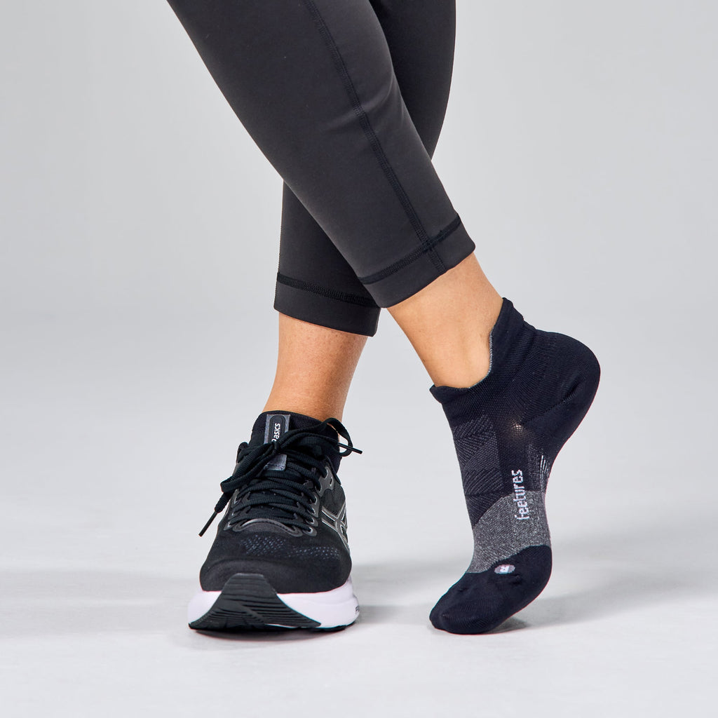 Feetures M Elite Ultra Light No Show Tab BLACK