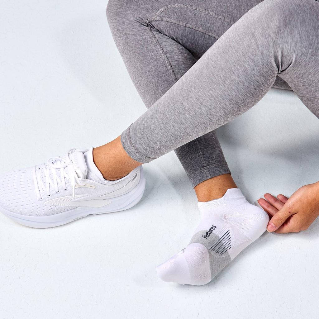 Feetures M Elite Ultra No Show Tab WHITE