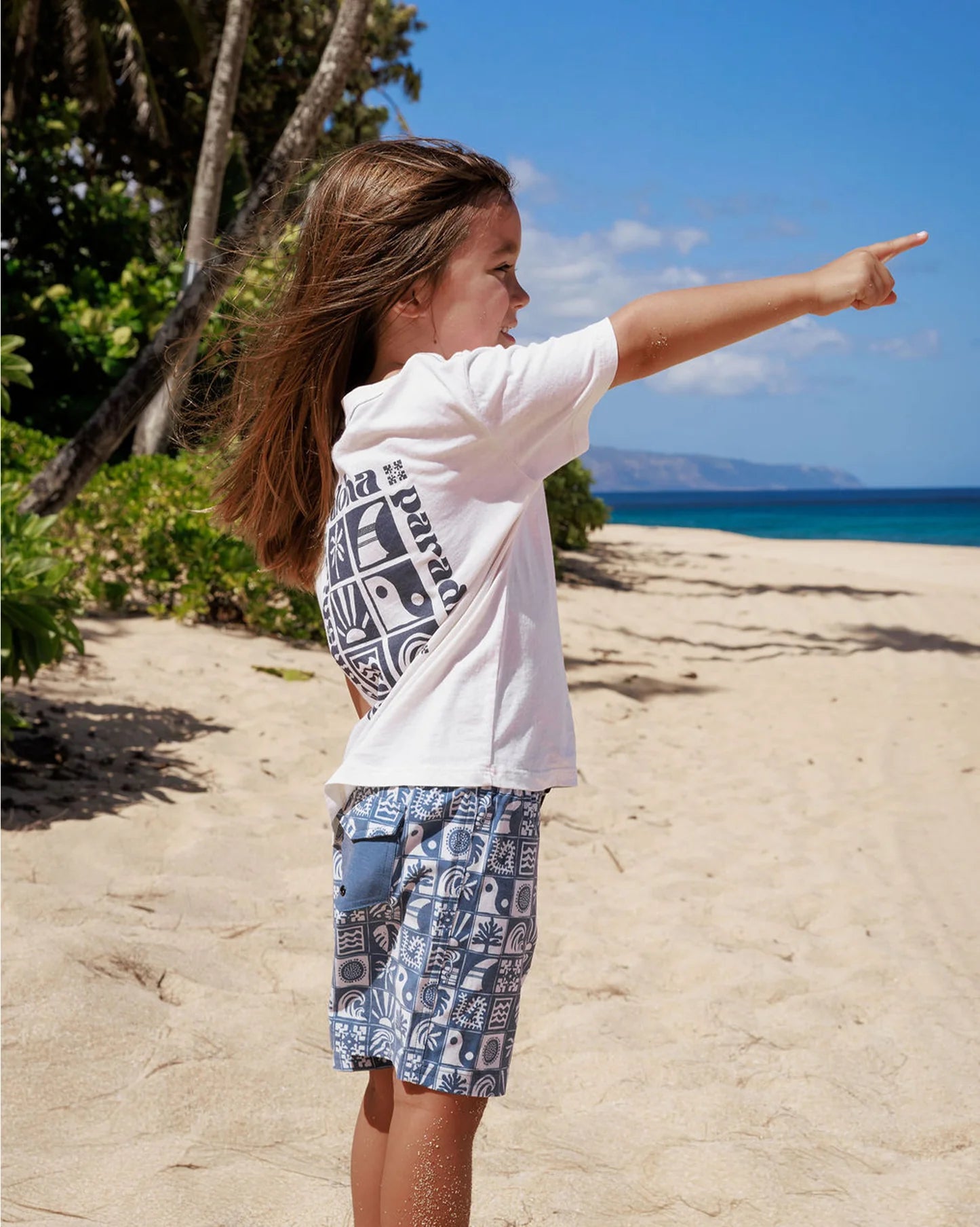 Feather 4 Arrow Beach Tile Classic Boardshort NAVY