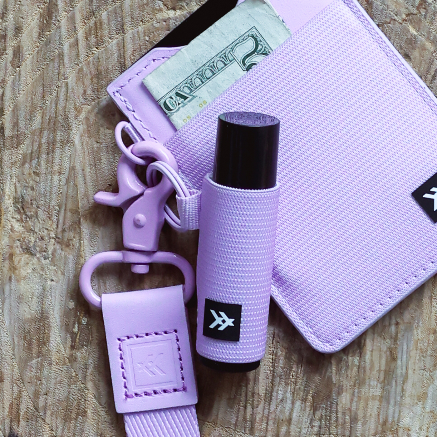 Thread Lip Balm Holder LAVENDER