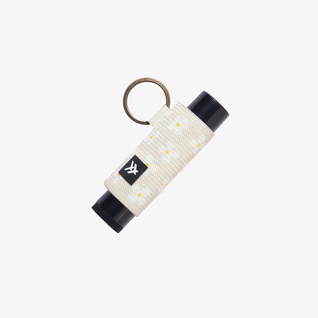 Thread Lip Balm Holder BEIGE LUNA