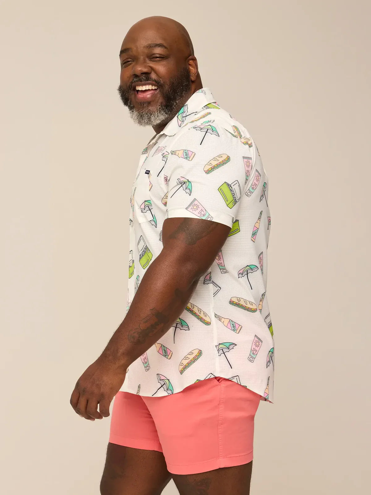 Chubbies M SS Friday Shirt THE BEACH FEAST