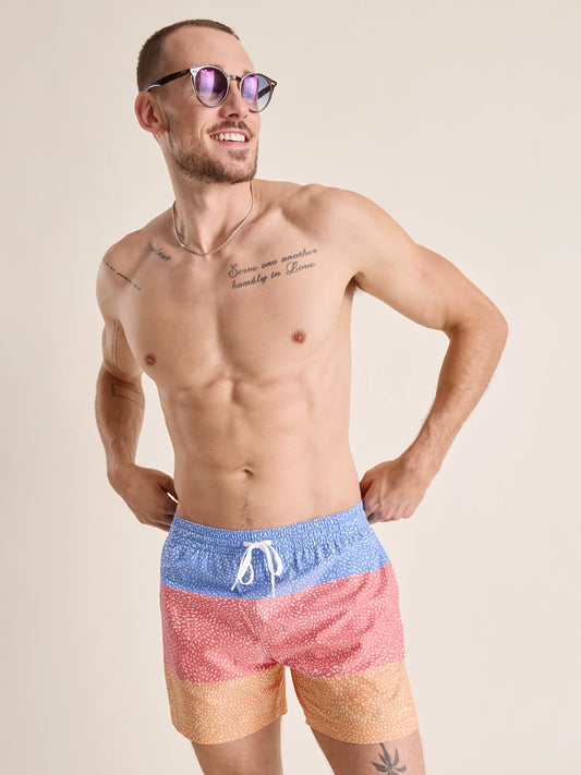 Chubbies M 5.5" Classic Swim Trunk SUNSET WHALE SHARKS