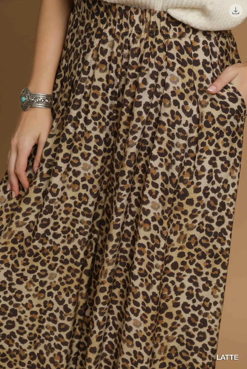 Umgee W Wide Leg Leopard Print Pants LATTE