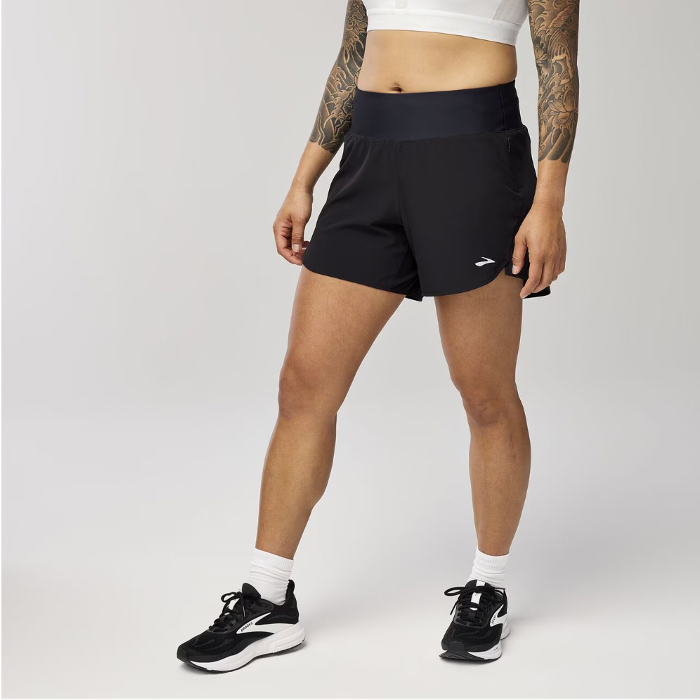 Brooks W 5