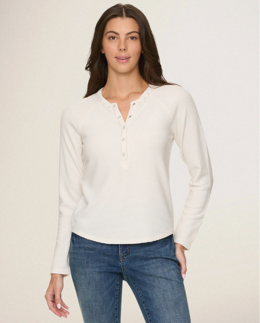Flag & Anthem W LS Cambria Waffle Emb Henley ECRU