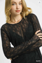 Umgee W LS Lace Textured Top BLACK