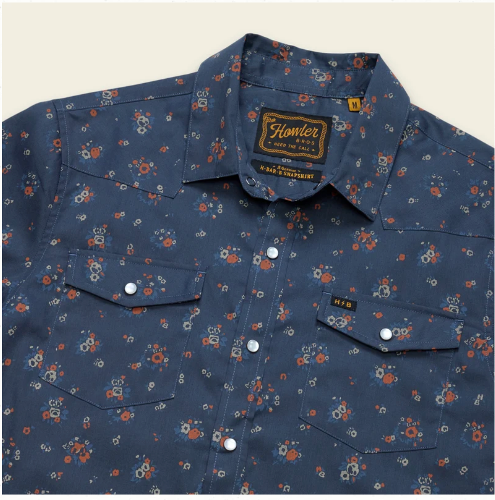 Howler Bros M SS H Bar B Snapshirt BOUQUETS MIDNIGHT