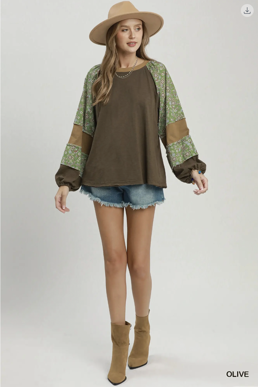 Umgee W LS Mixed Media Puff Sleeve Top OLIVE