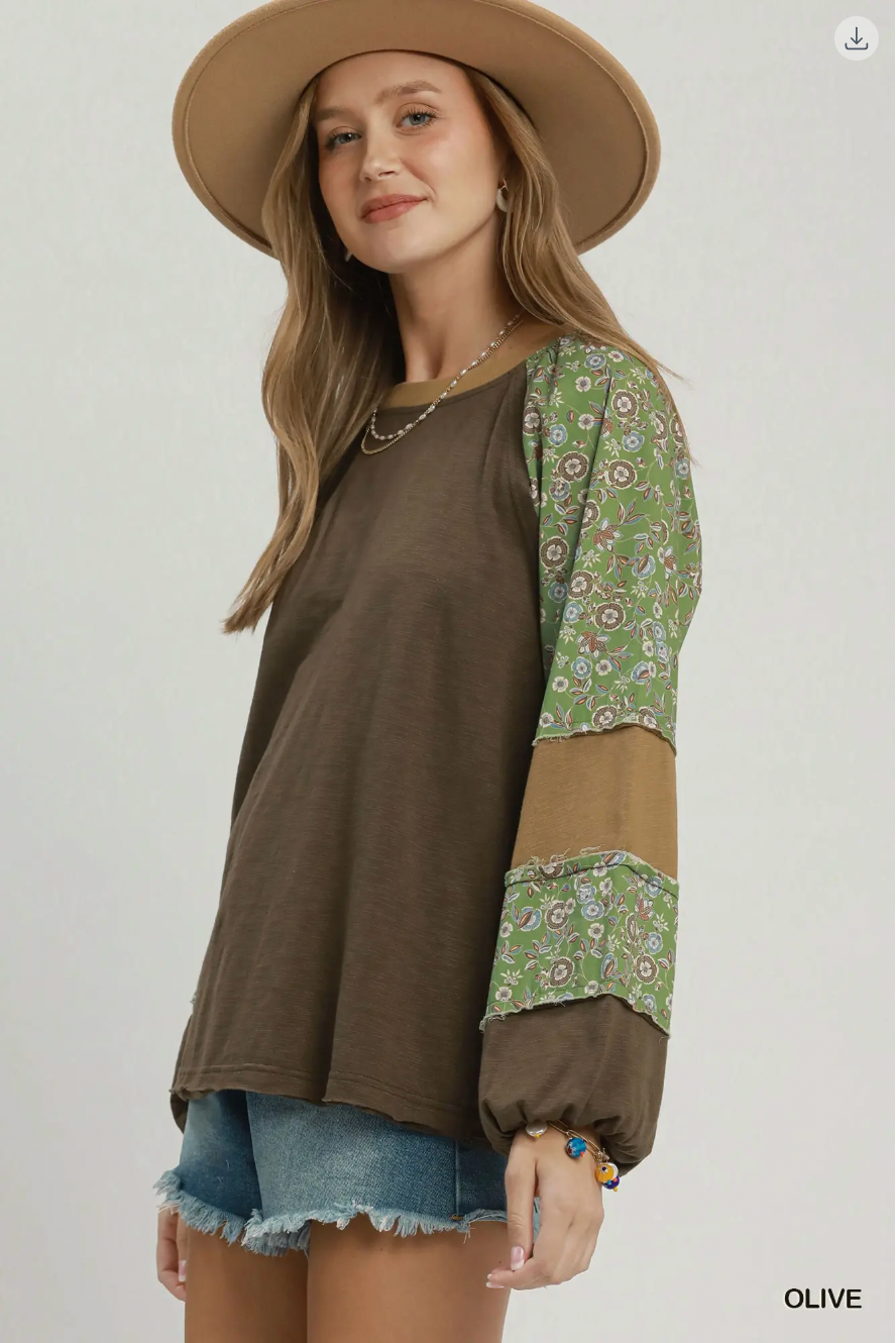Umgee W LS Mixed Media Puff Sleeve Top OLIVE