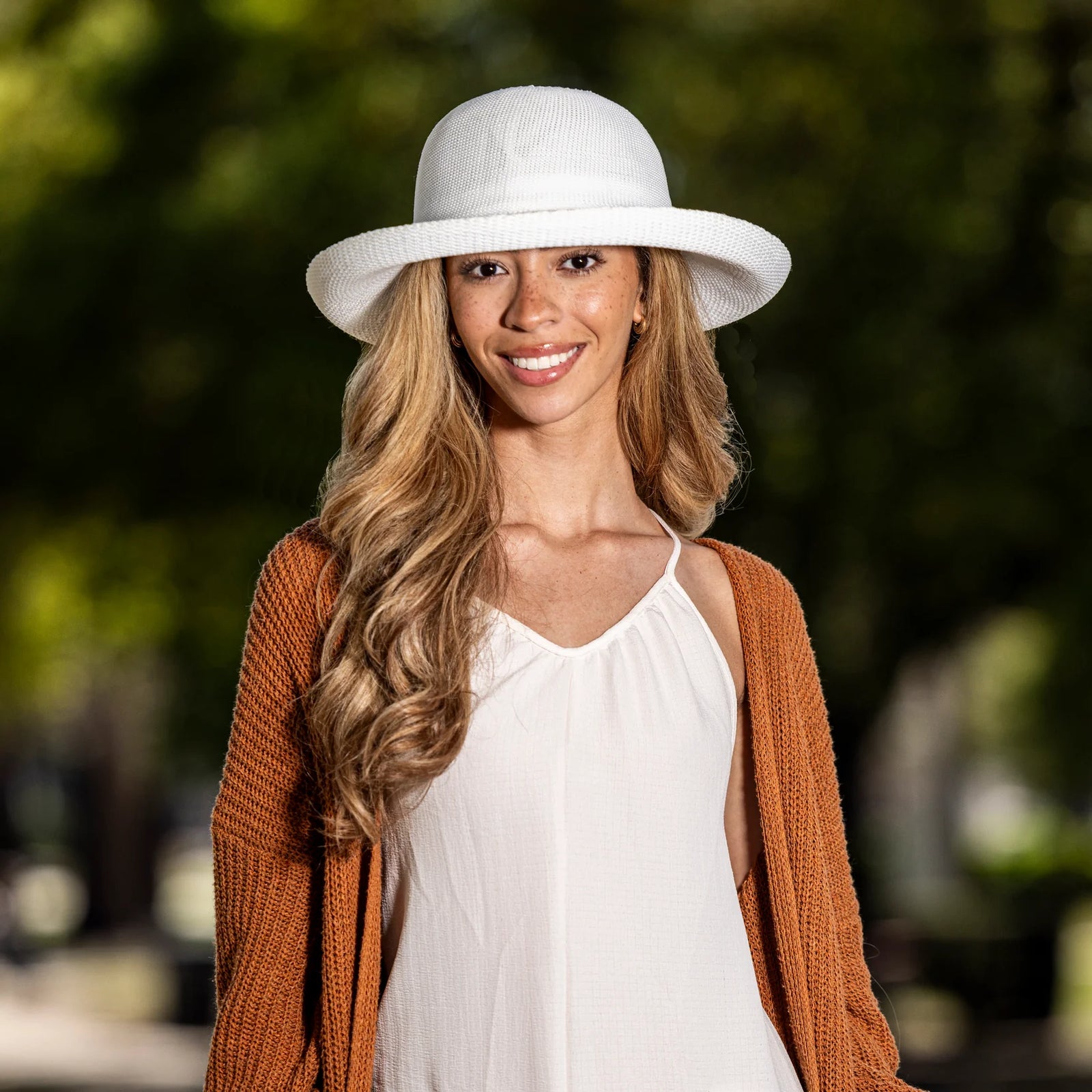 Wallaroo Hats Victoria UPF 50+ WHITE