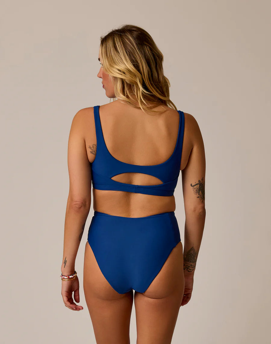 Carve Designs W Lani Pocket Compression Bottom SETSAIL