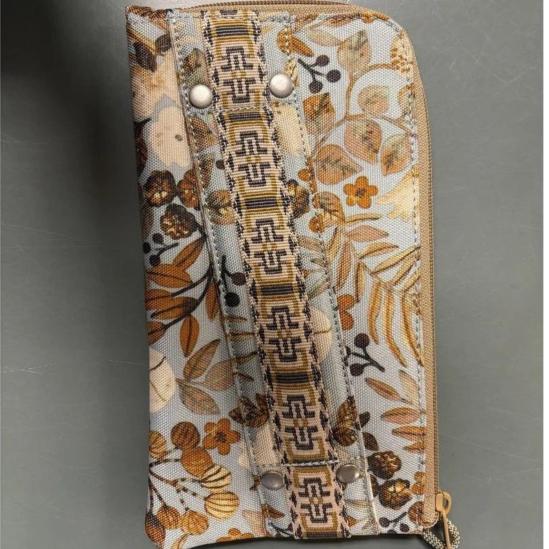 KAVU Clutch Case FROSTY FOLIAGE